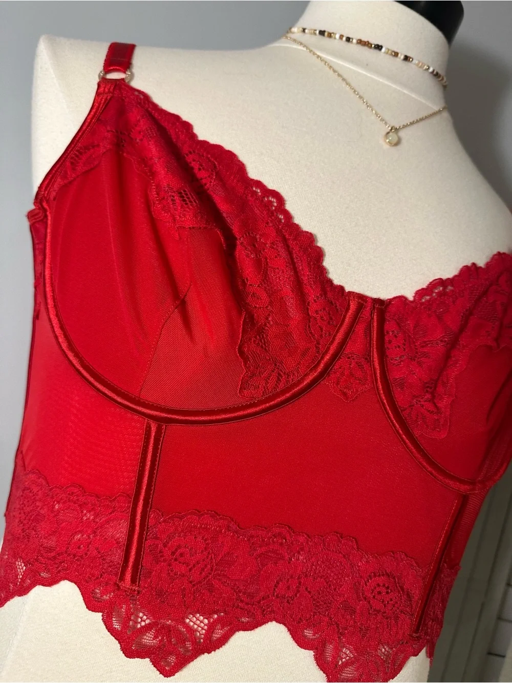 sofia by sofia vergara sexy red